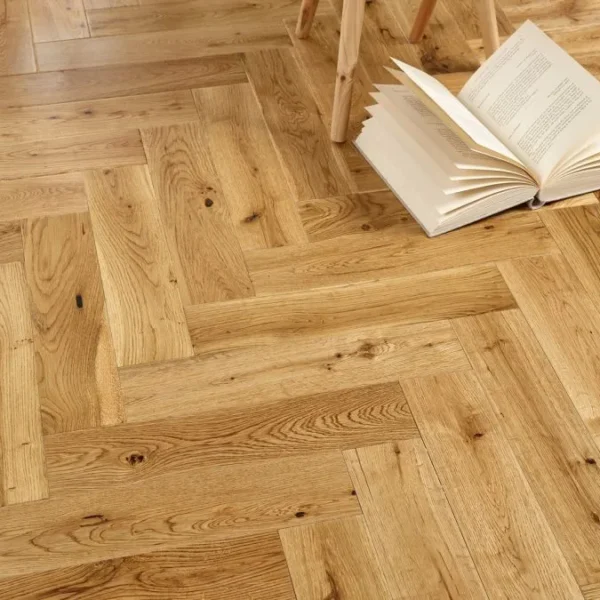 Herringbone Collection Natural Lacquered (15/4x90x400)